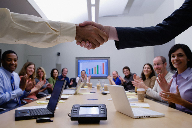 effective meeting and succesful presentation in the office through social facilitation